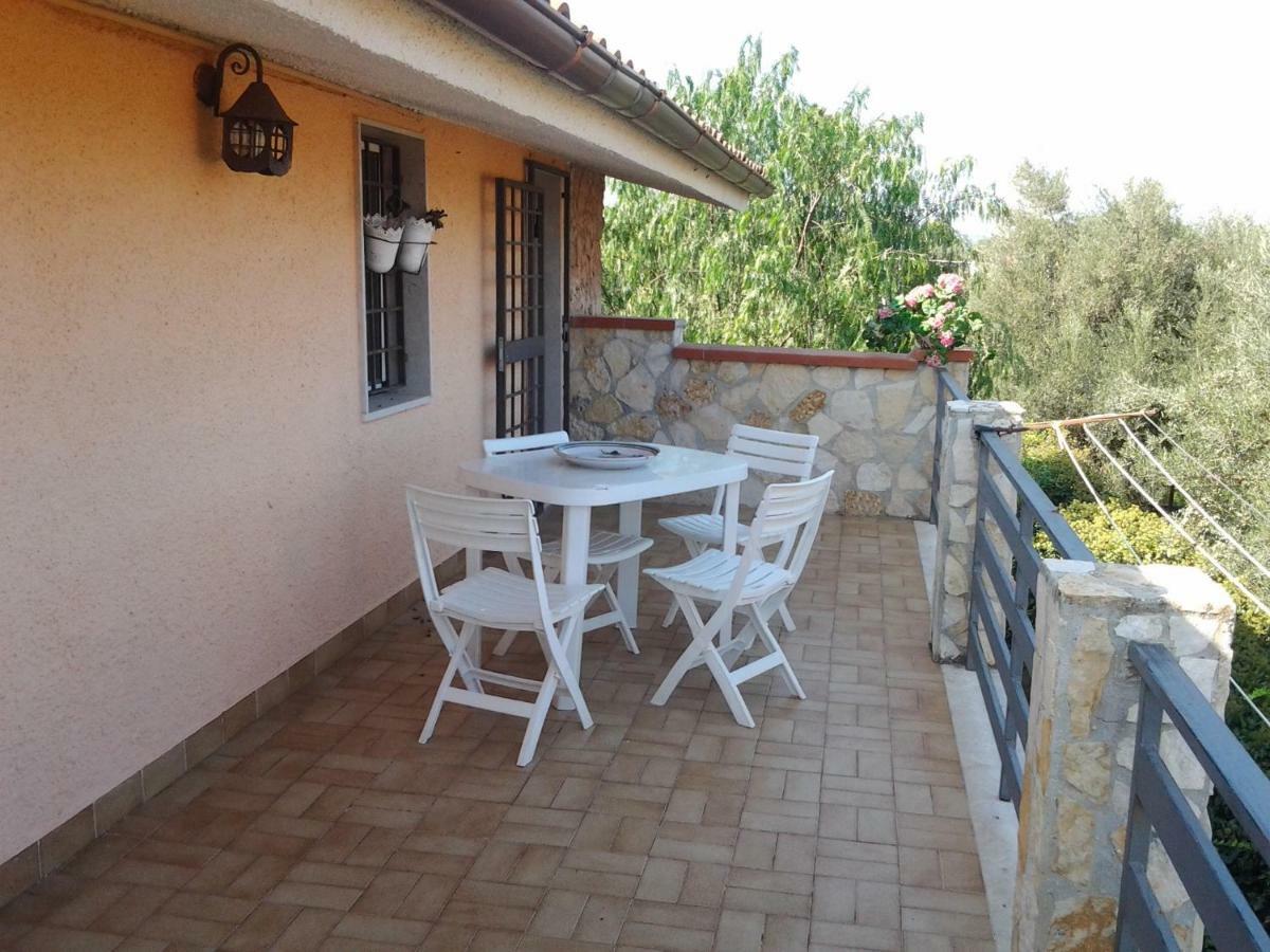 Sweet Home & Apartments Fontane Bianche Exterior photo